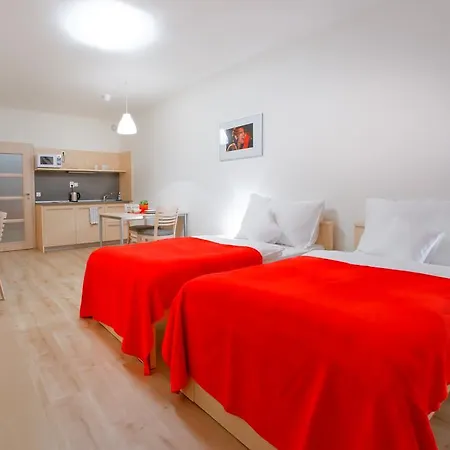 Apartahotel Eliska Tower 3*
