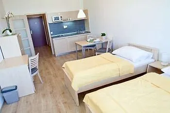 Apartahotel Eliska Tower 3*